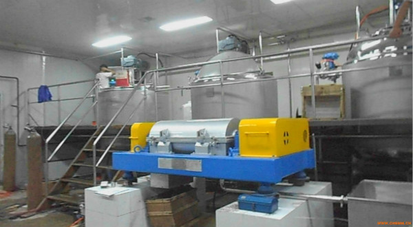 污泥脫水用離心機(jī) 污泥脫水用離心機(jī)